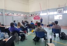 Capacitan a los profes de educación física