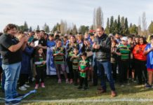 Dinos inauguró su cancha de césped natural