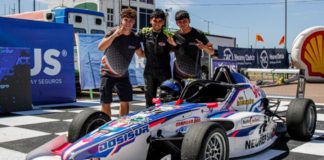 Jara celebrando la pole position registrada en Viedma. (Archivo).
