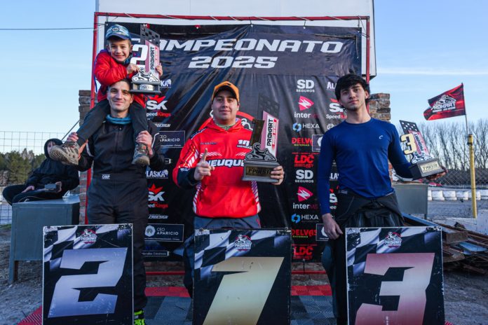 Juan Manuel López, Sami Mendaña y Agustín Maraschini en el podio. (Facebook Prokart).