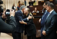 Figueroa anunció el primer natatorio olímpico de la región