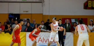 Independiente dio el golpe y dejó sin invicto a Centro Español