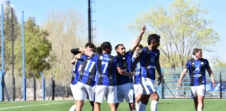 Deportivo Rincón goleó a Santamarina y clasificó a los playoffs