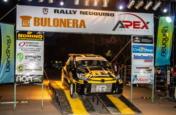 El rally neuquino volvió a convocar una multitud en la rampa de Junín